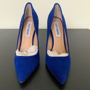 🔹Royal Blue Suede Steve Madden Pumps🔹